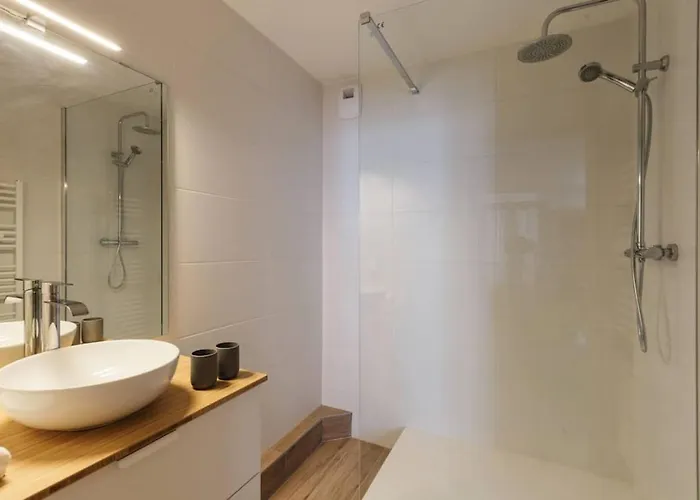 Les Choucas Spacieux 2ch Parking Calme Vues 5mn Centre