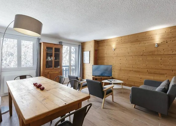 Les Choucas Spacieux 2ch Parking Calme Vues 5mn Centre Appartement