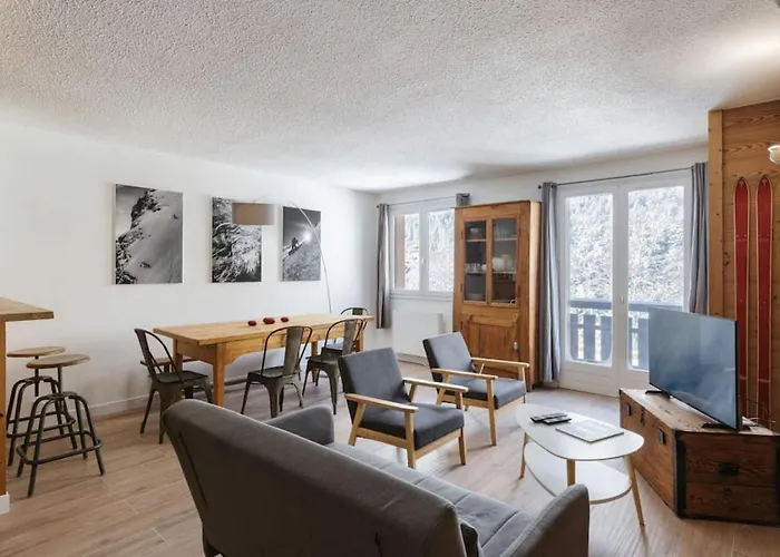 Les Choucas Spacieux 2ch Parking Calme Vues 5mn Centre Appartement Chamonix